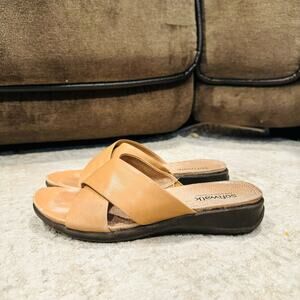 SoftWalk Tillman Tan Leather Cross Strap Slide Sandals woman’s 5.5